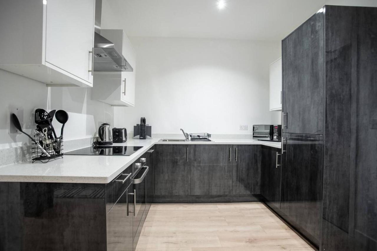 Two Bedroom - Central Peterborough Apartment - Bayard Apartments Eksteriør bilde